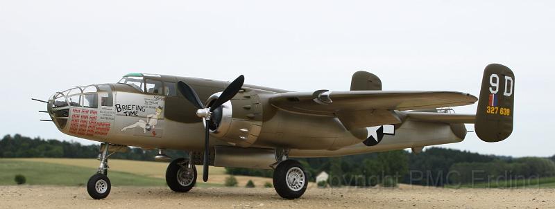 B-25J Mitchell HK models 1-32 Lauerbach Peter 01.jpg